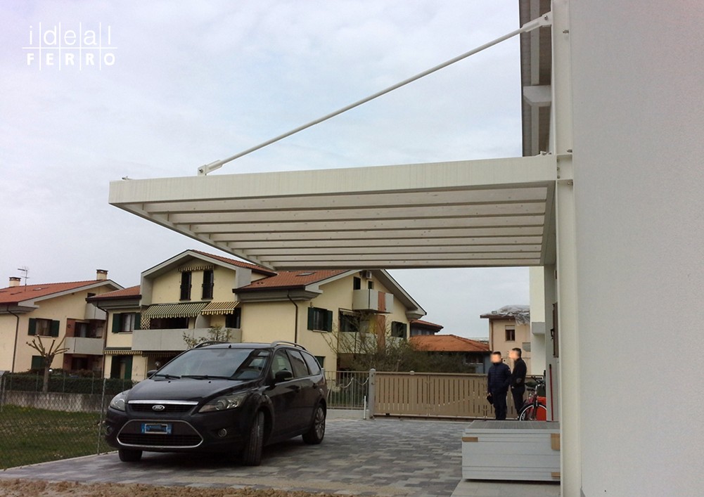 Pergola a sbalzo con tiranti Tettoia a sbalzo